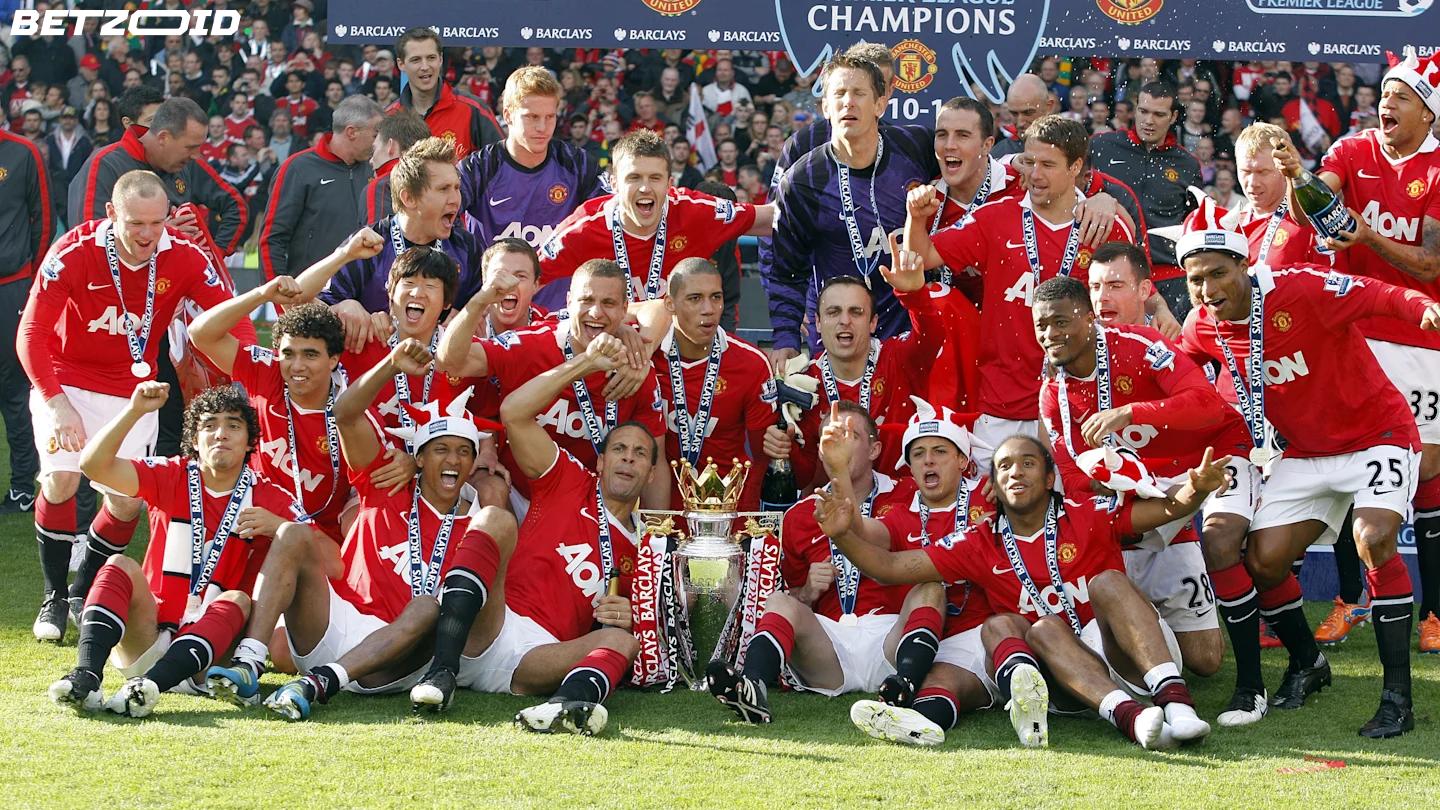 Antonio Valencia Latest Premier League Star to Join Wythenshawe Vets' Ridiculous Amateur Roster.