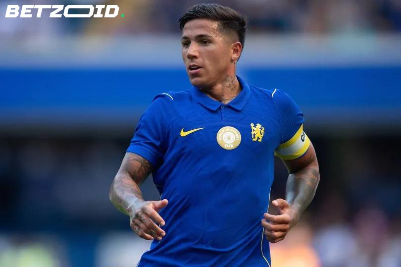 Chelsea's Scott pursuit hinges entirely on whether Fernandez walks out the door.