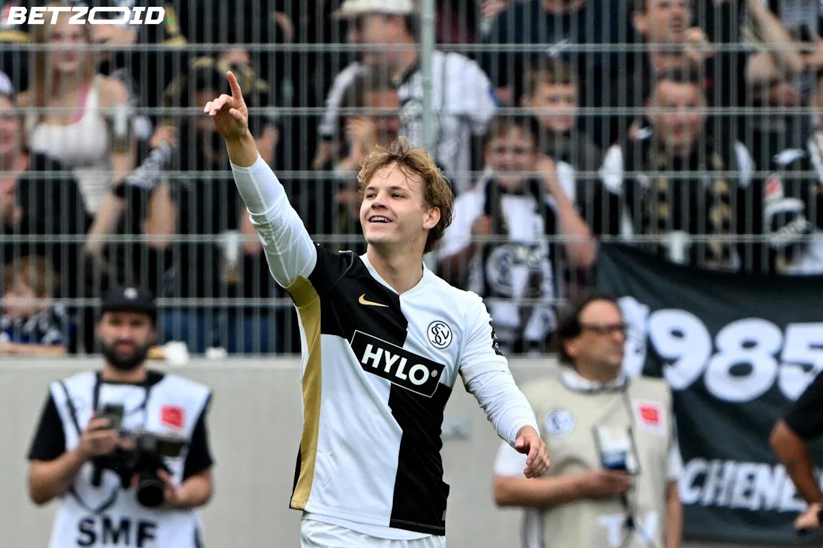 Cole Campbell Is Making Elversberg Believers Out of the Bundesliga — With His Mom Still in His Corner.