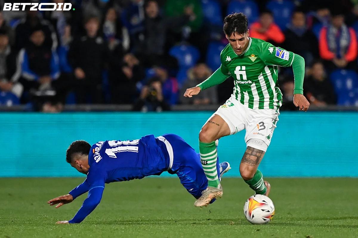 Cristian Tello Hangs Up His Boots at 33.