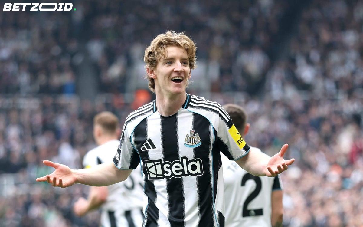 Gordon Heads to Barcelona, Palace Make History, and Luis Enrique Eyes Immortality.