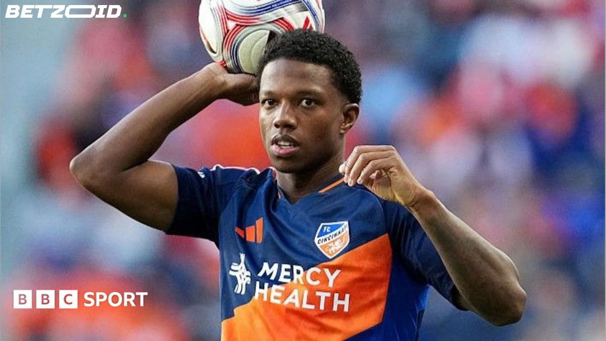 Malacia on Man Utd Exile: 'I Was Training With the Under-18s. It's Tough Mentally'.