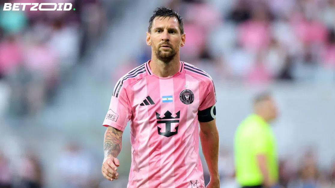 Messi Walks Off Clutching His Thigh With the World Cup 18 Days Away.