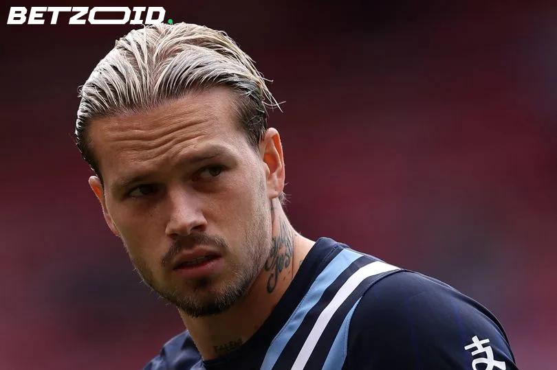 Mudryk Picks Up Ankle Injury at Spurs Just One Game Into His Comeback.