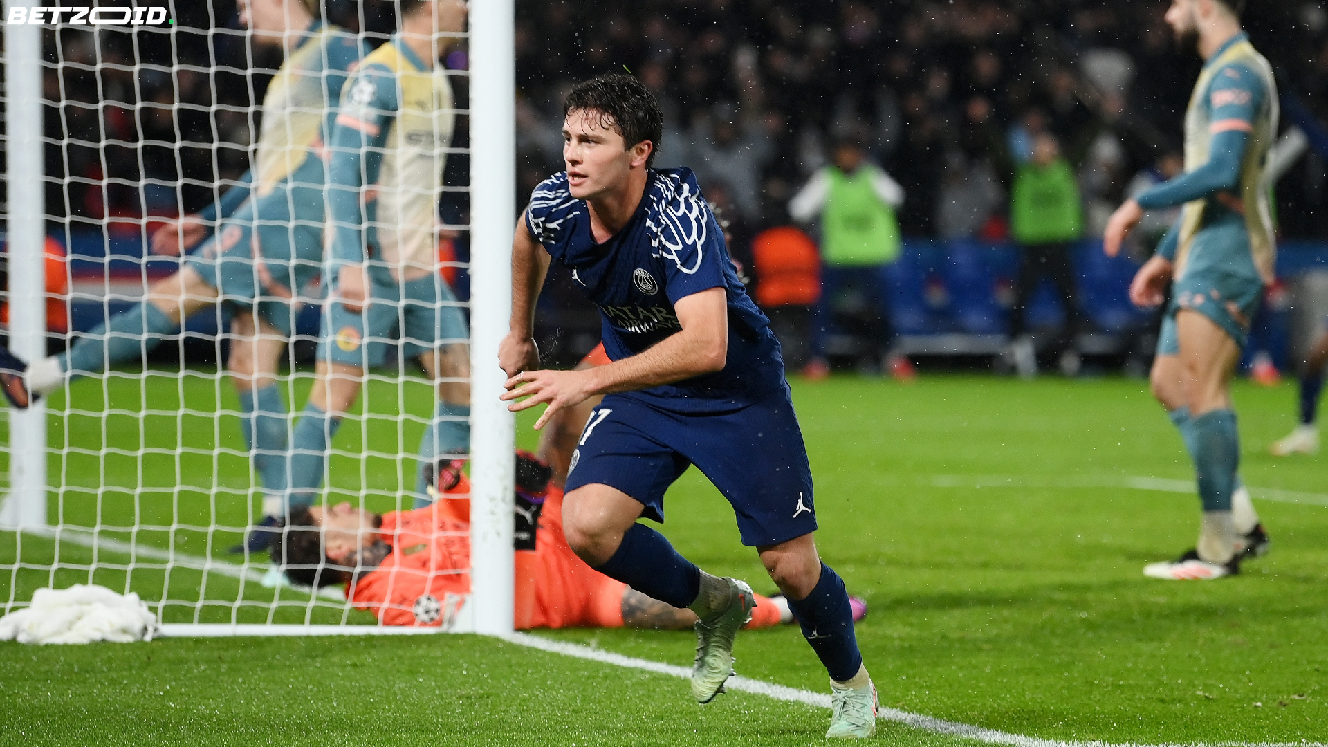 Same Oil Money, Opposite Fates: What's Really Dividing Man City and PSG.